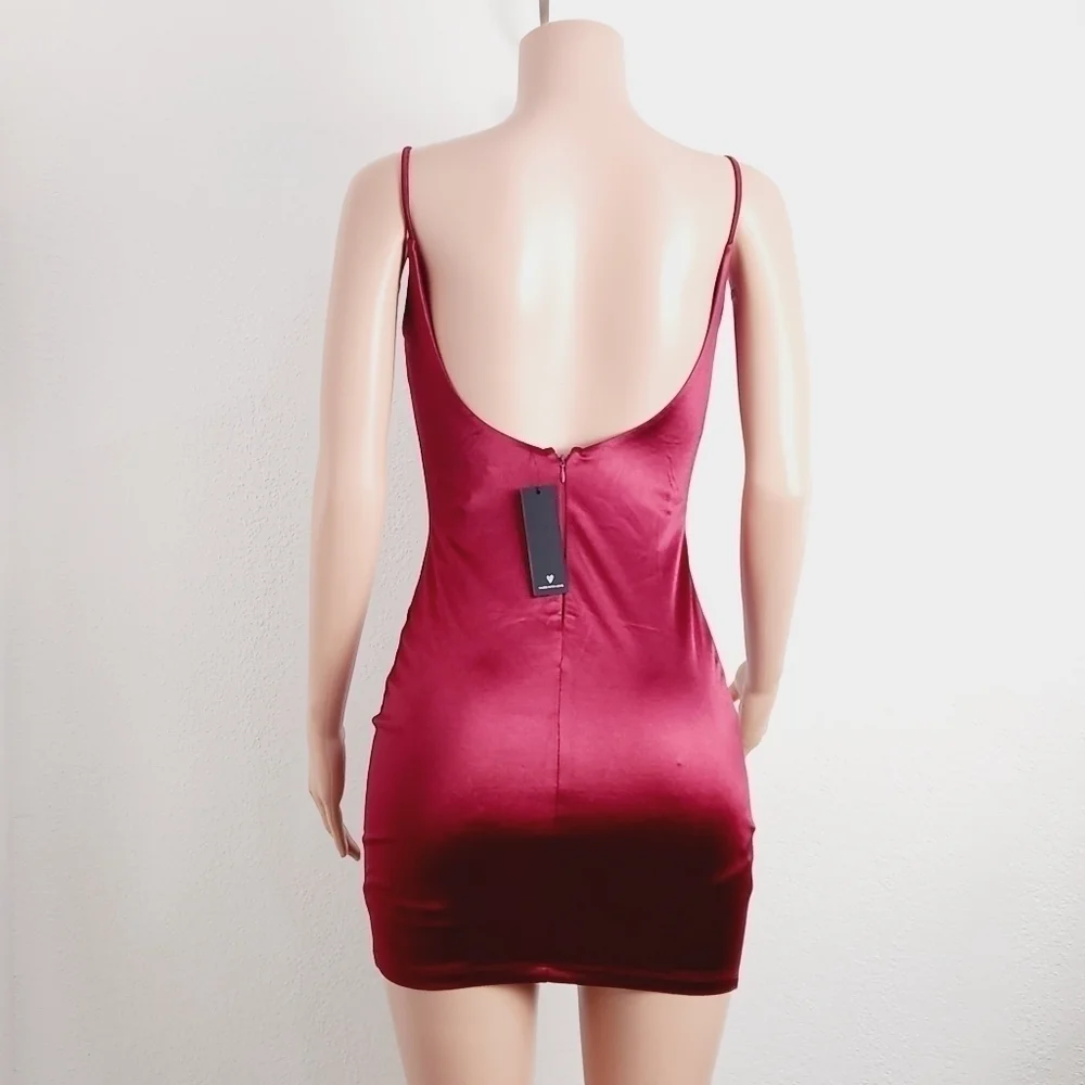 Lulus 𝅺Desire Me Burgundy Satin Scoop Back Bodycon Dress Size: S